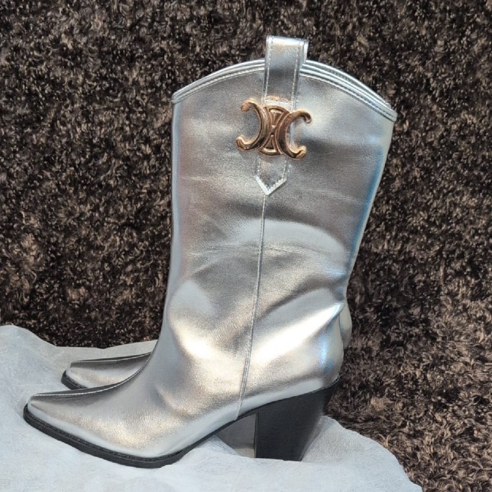 Celestial Silver Heeled Boots - Picture 3 of 8